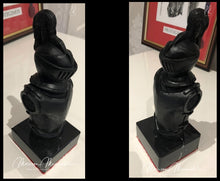 Load image into Gallery viewer, Protegimus Statue - Black
